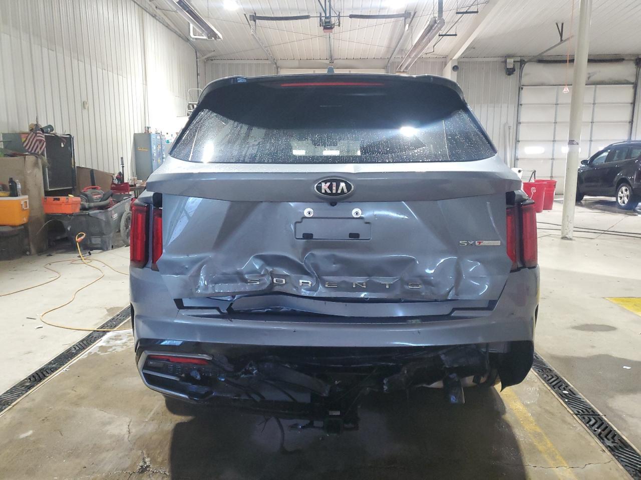 2021 KIA SORENTO