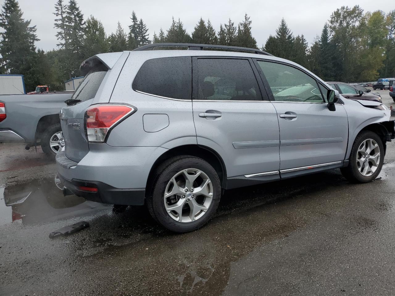 2017 SUBARU FORESTER