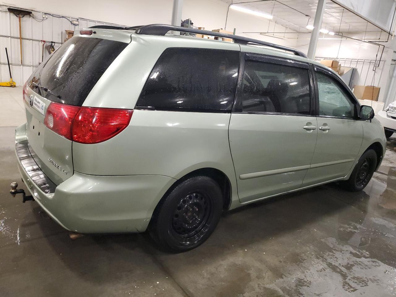 2007 TOYOTA SIENNA