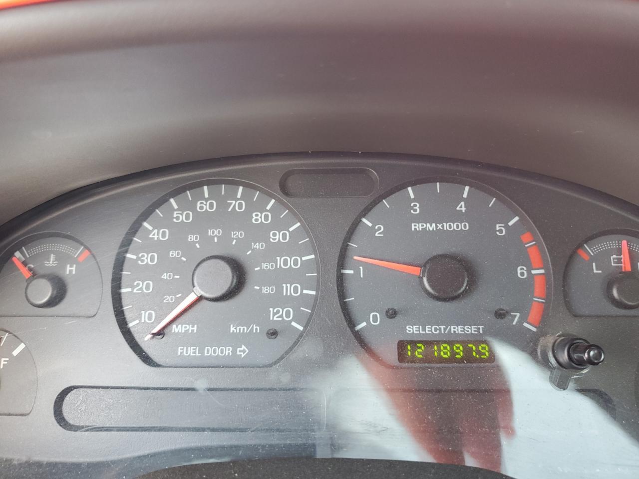 2003 FORD MUSTANG