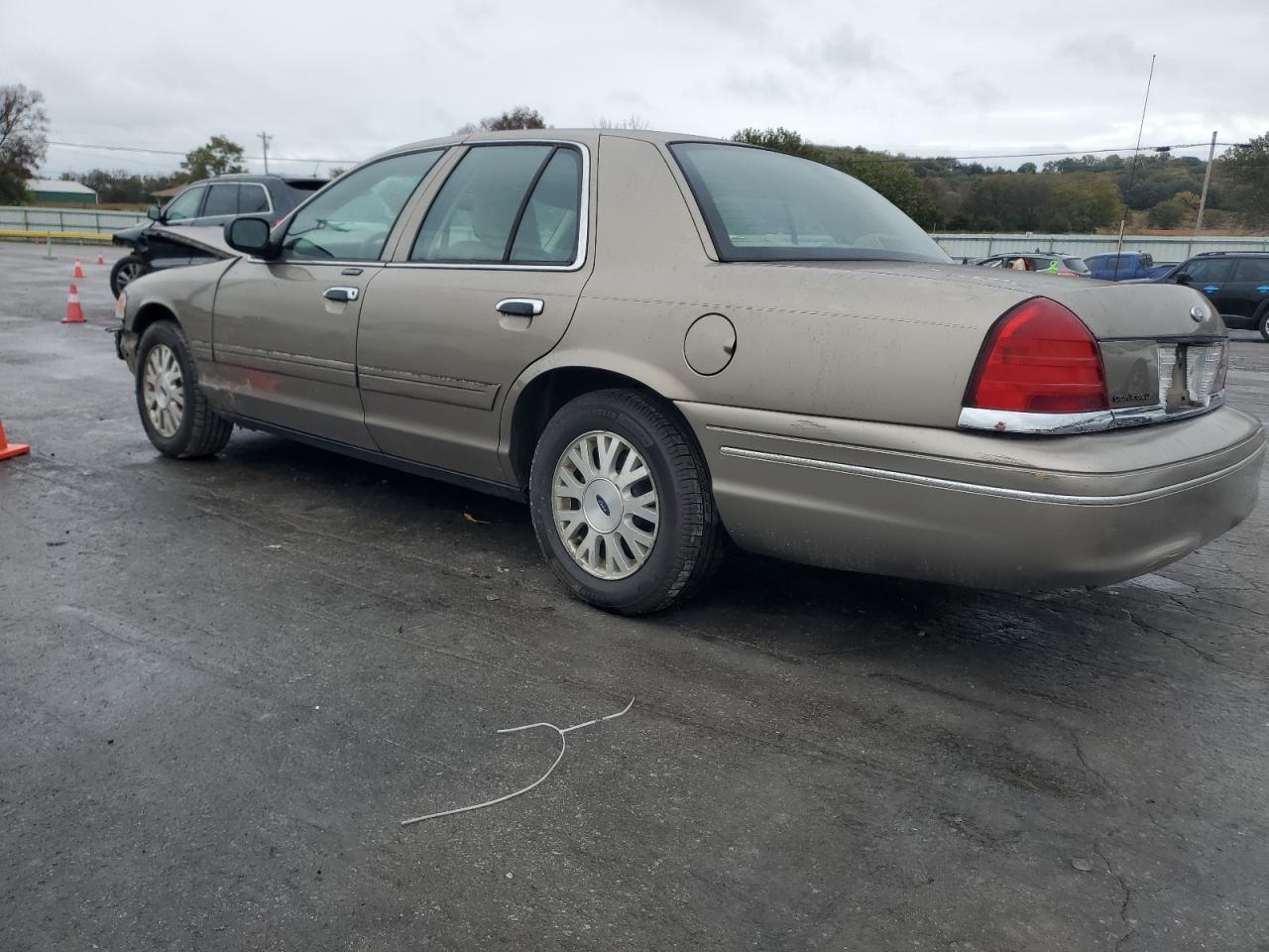 2005 FORD Crown Victoria