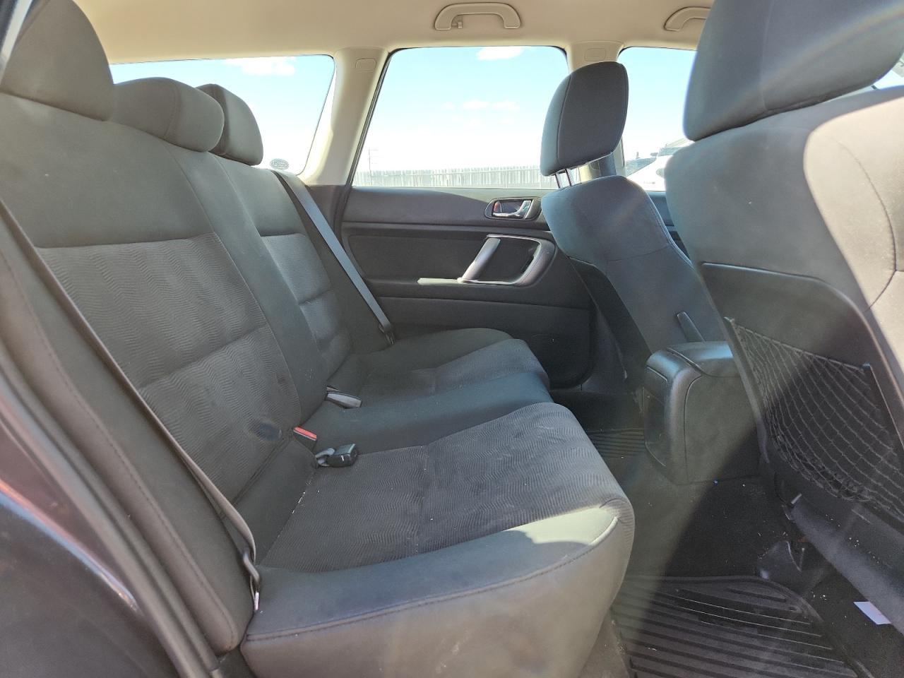 2009 SUBARU Outback