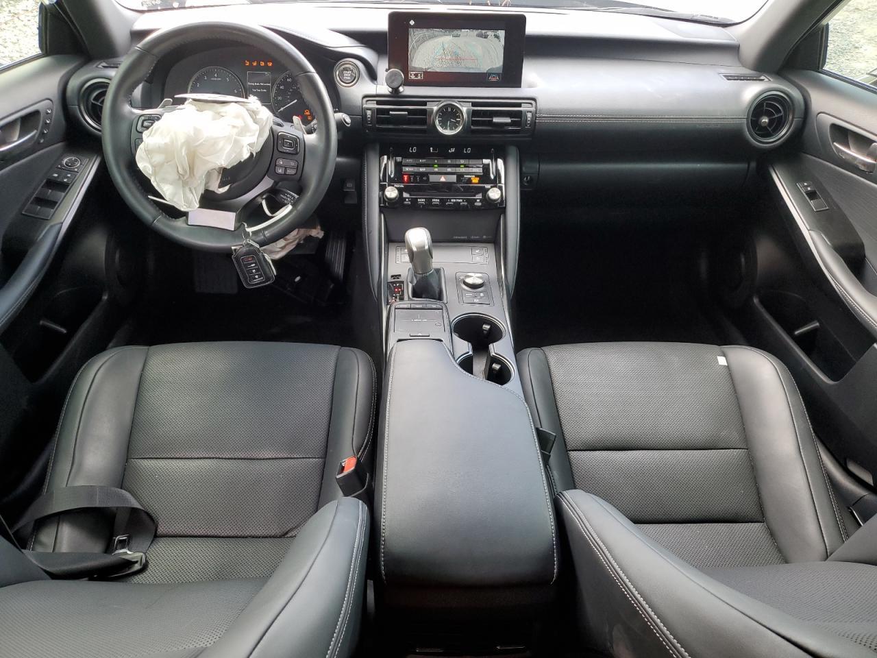 2024 LEXUS Is