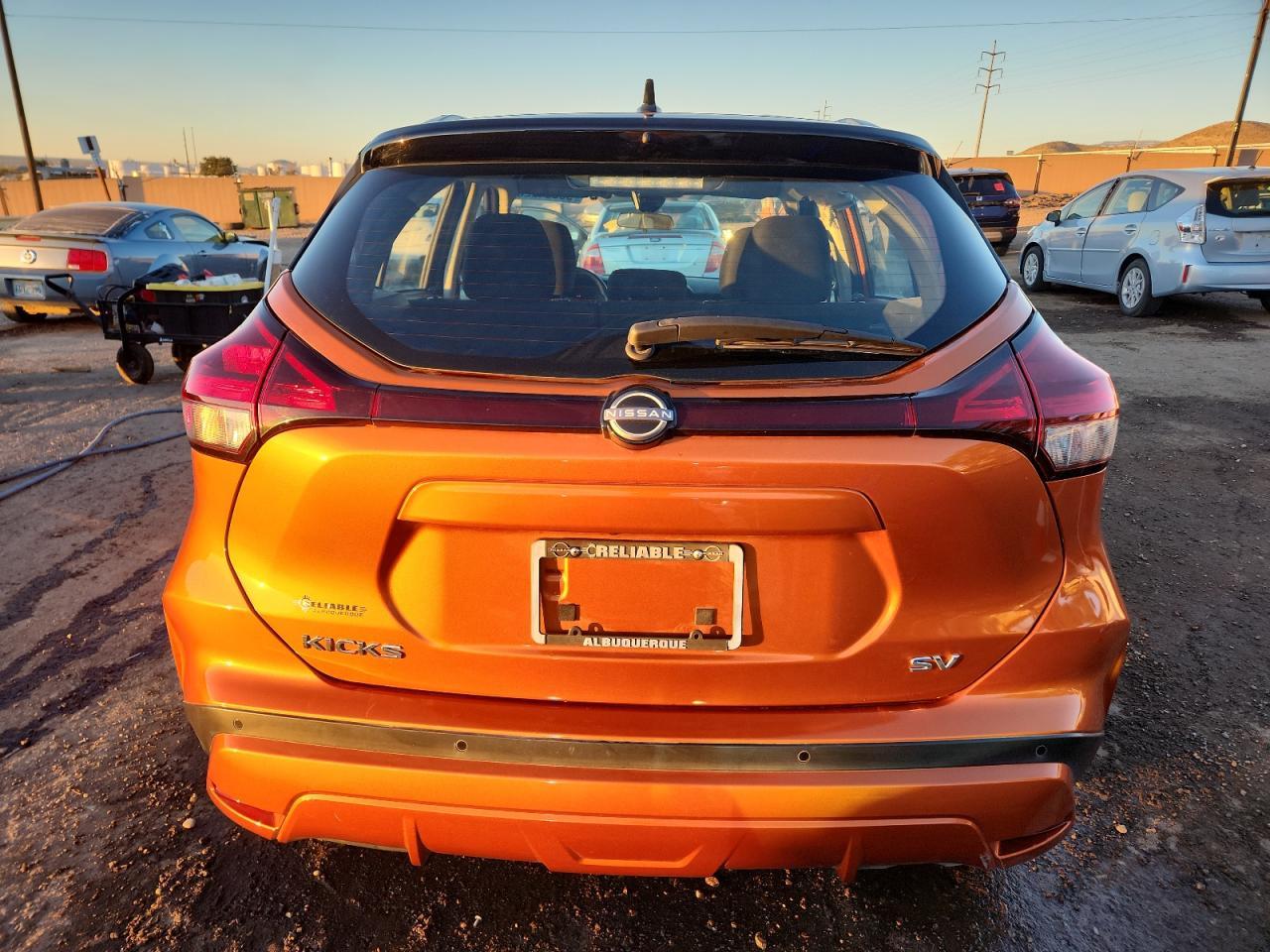 2023 NISSAN KICKS