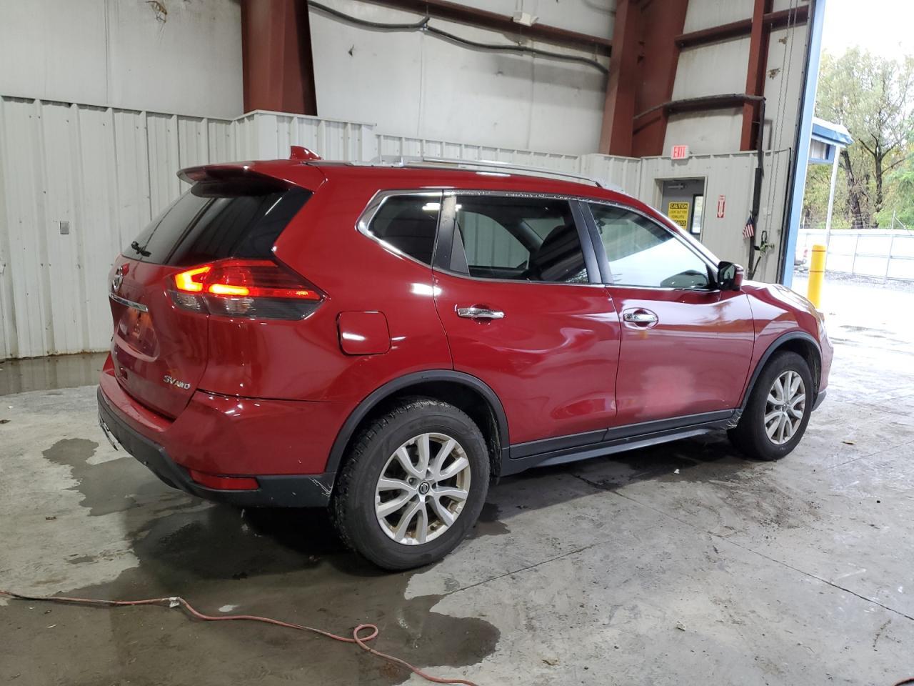 2017 NISSAN ROGUE