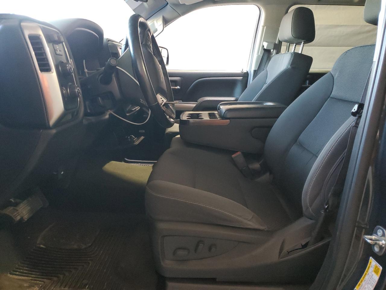 2018 CHEVROLET Silverado