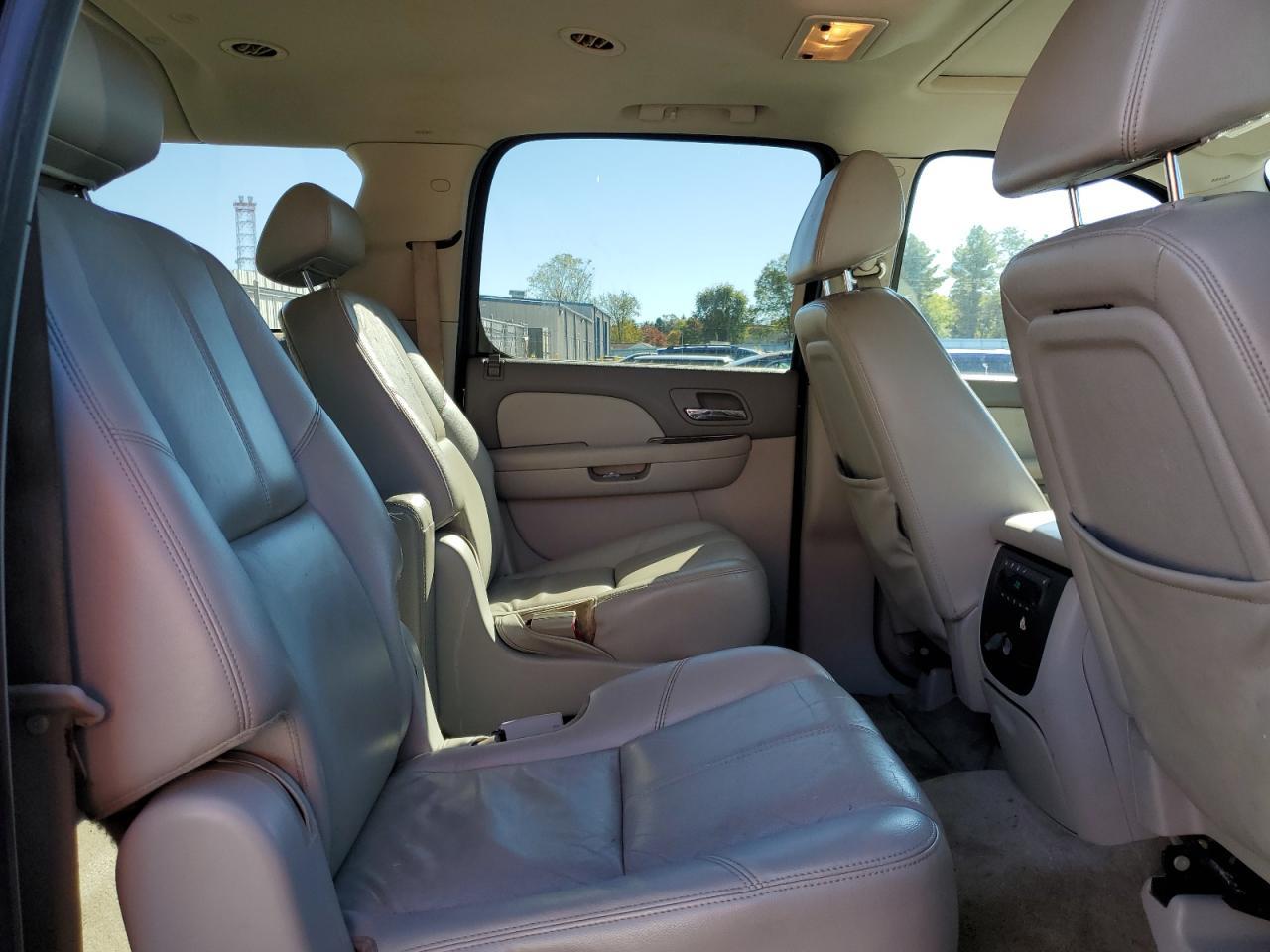 2008 CHEVROLET Suburban