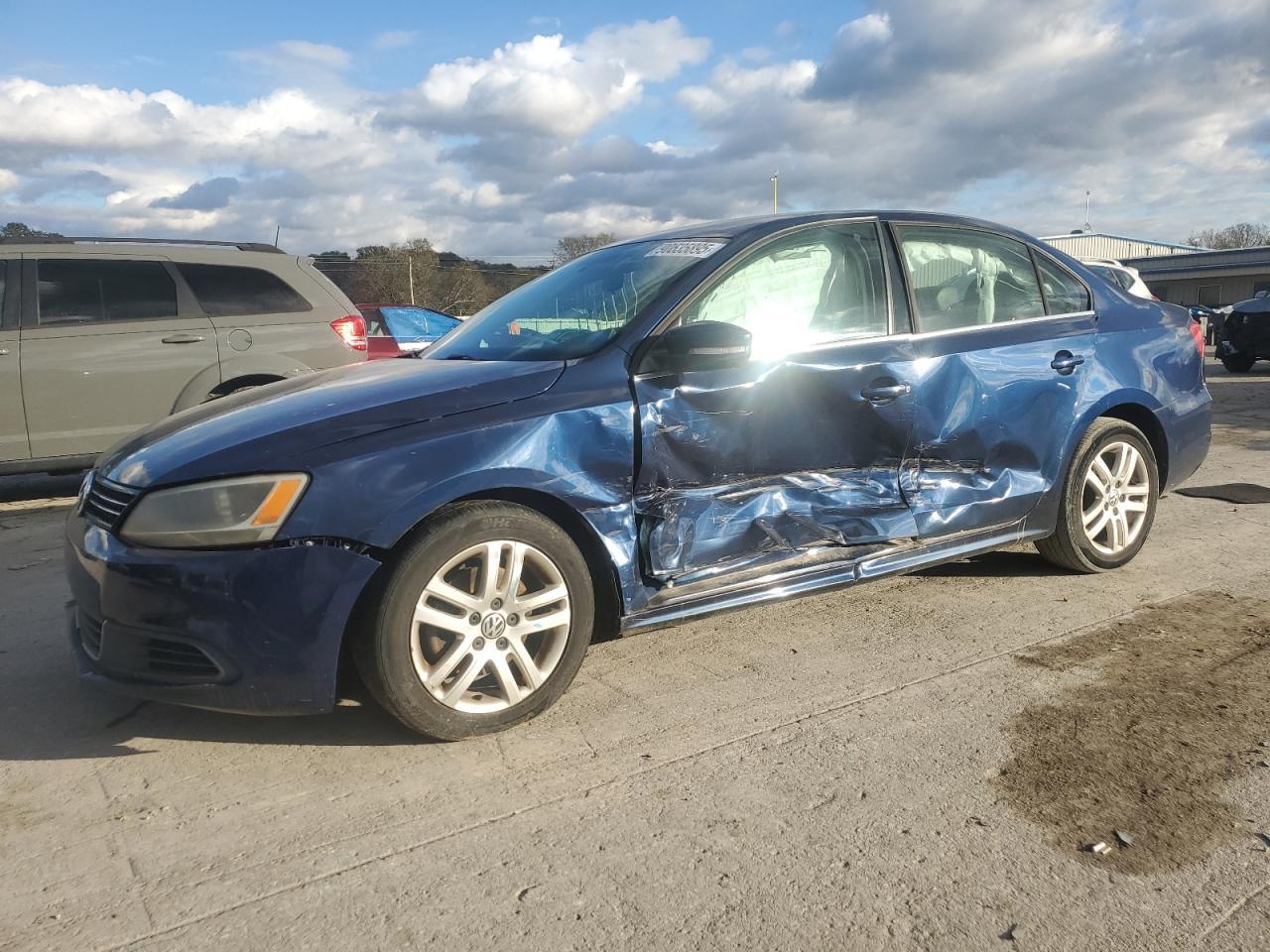2013 VOLKSWAGEN JETTA
