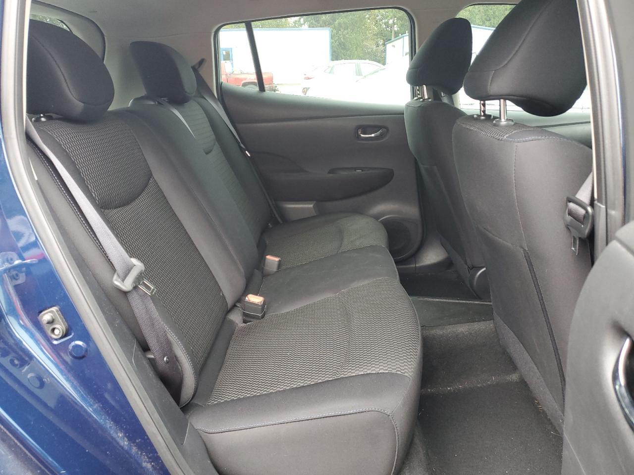 2016 NISSAN LEAF