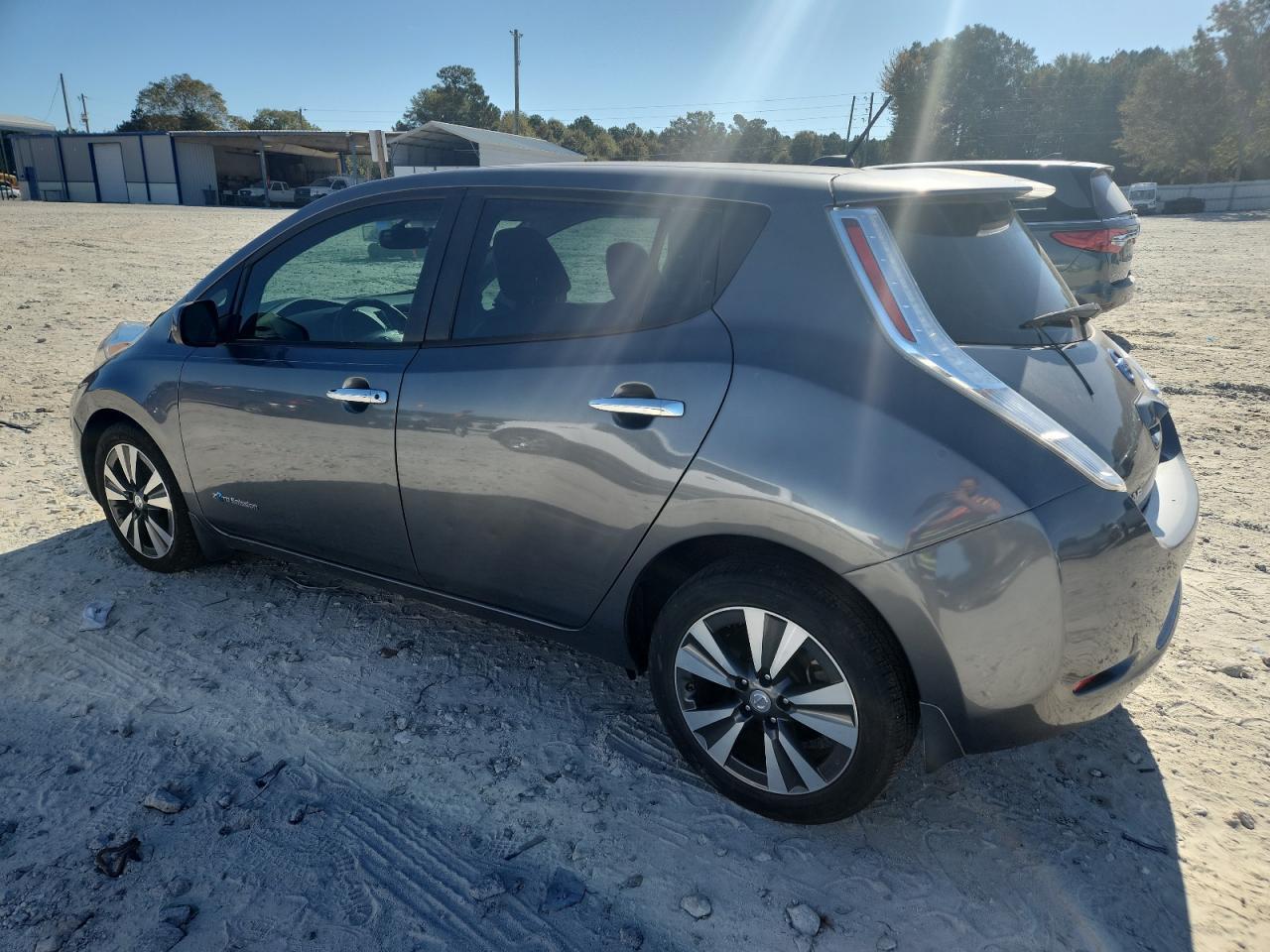 2015 NISSAN LEAF