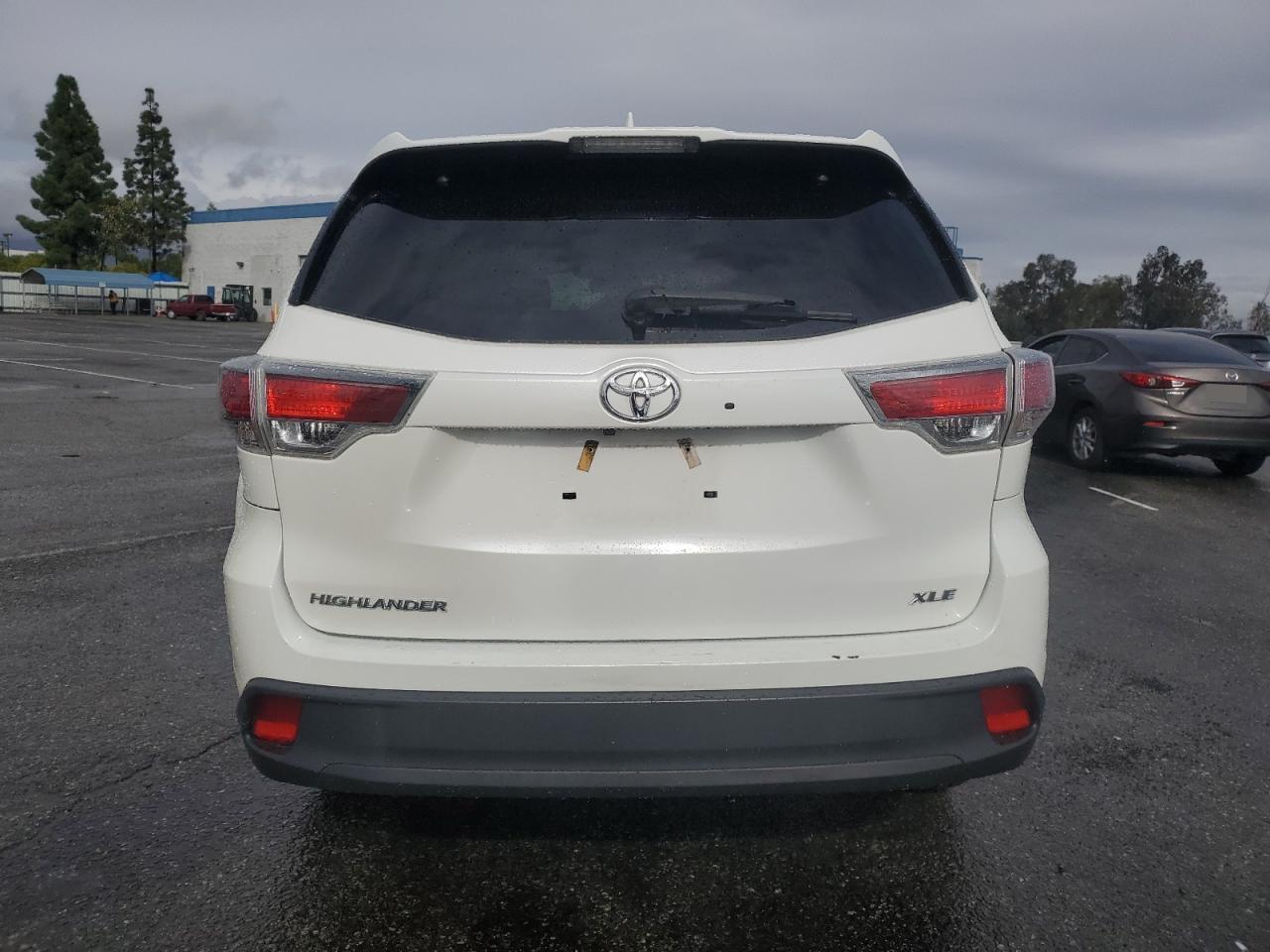 2016 TOYOTA HIGHLANDER
