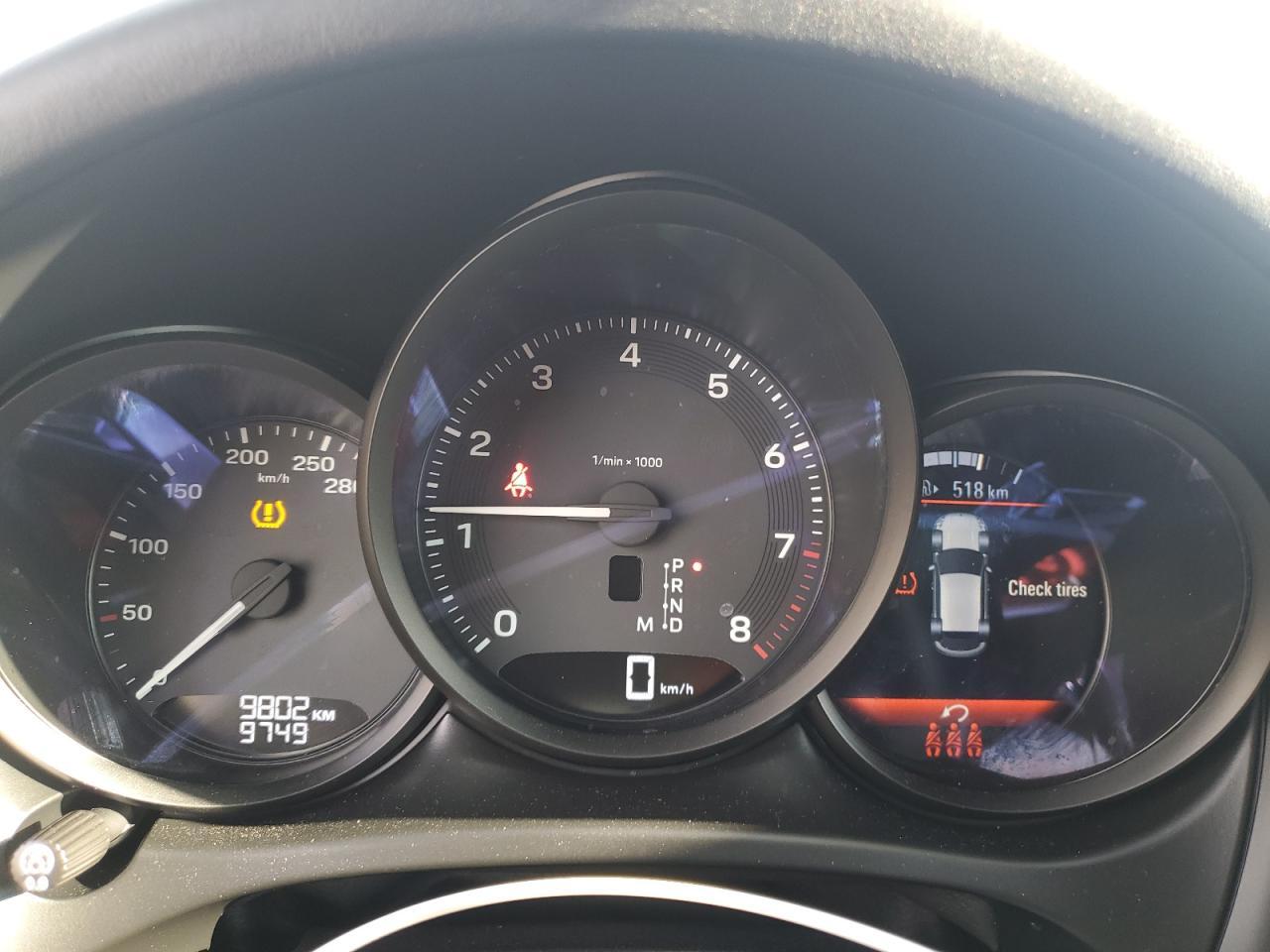 2024 PORSCHE Macan