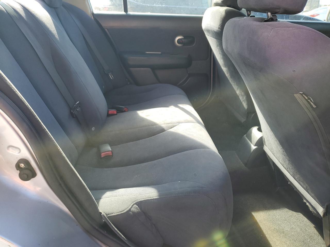 2009 NISSAN VERSA