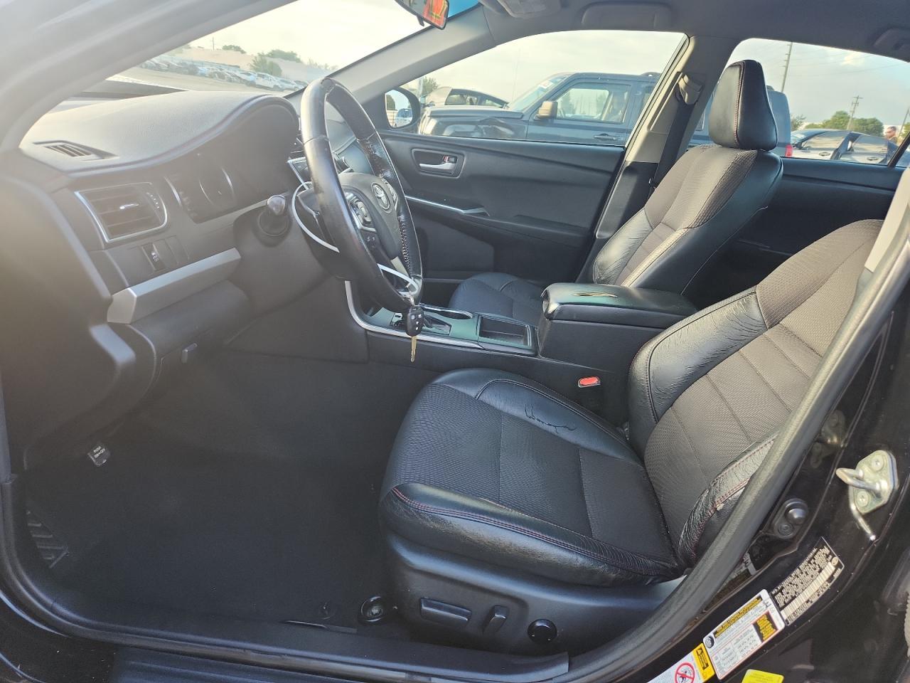 2017 TOYOTA CAMRY