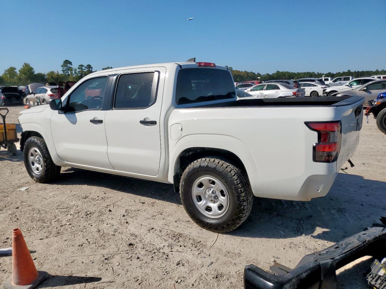 2022 NISSAN Frontier