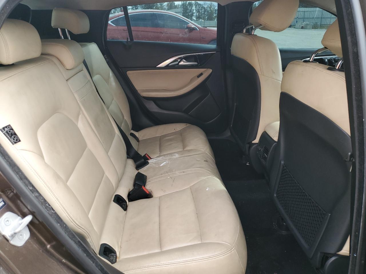 2018 INFINITI G37