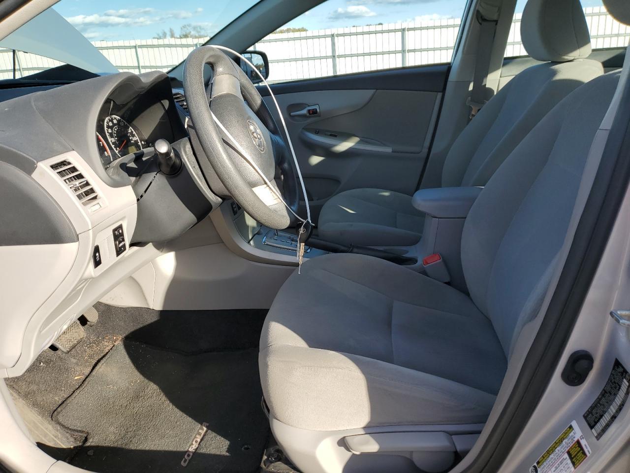 2013 TOYOTA COROLLA