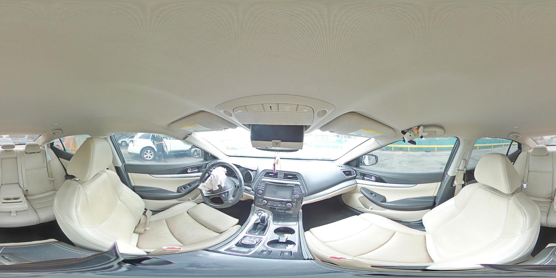 2017 NISSAN Maxima