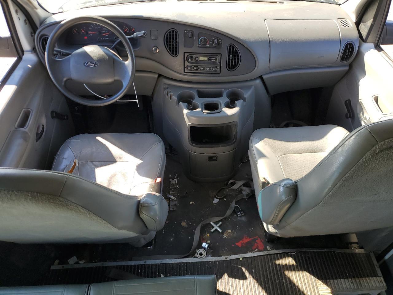 2005 FORD ECONOLINE
