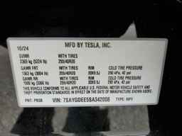 2025 TESLA MODEL Y