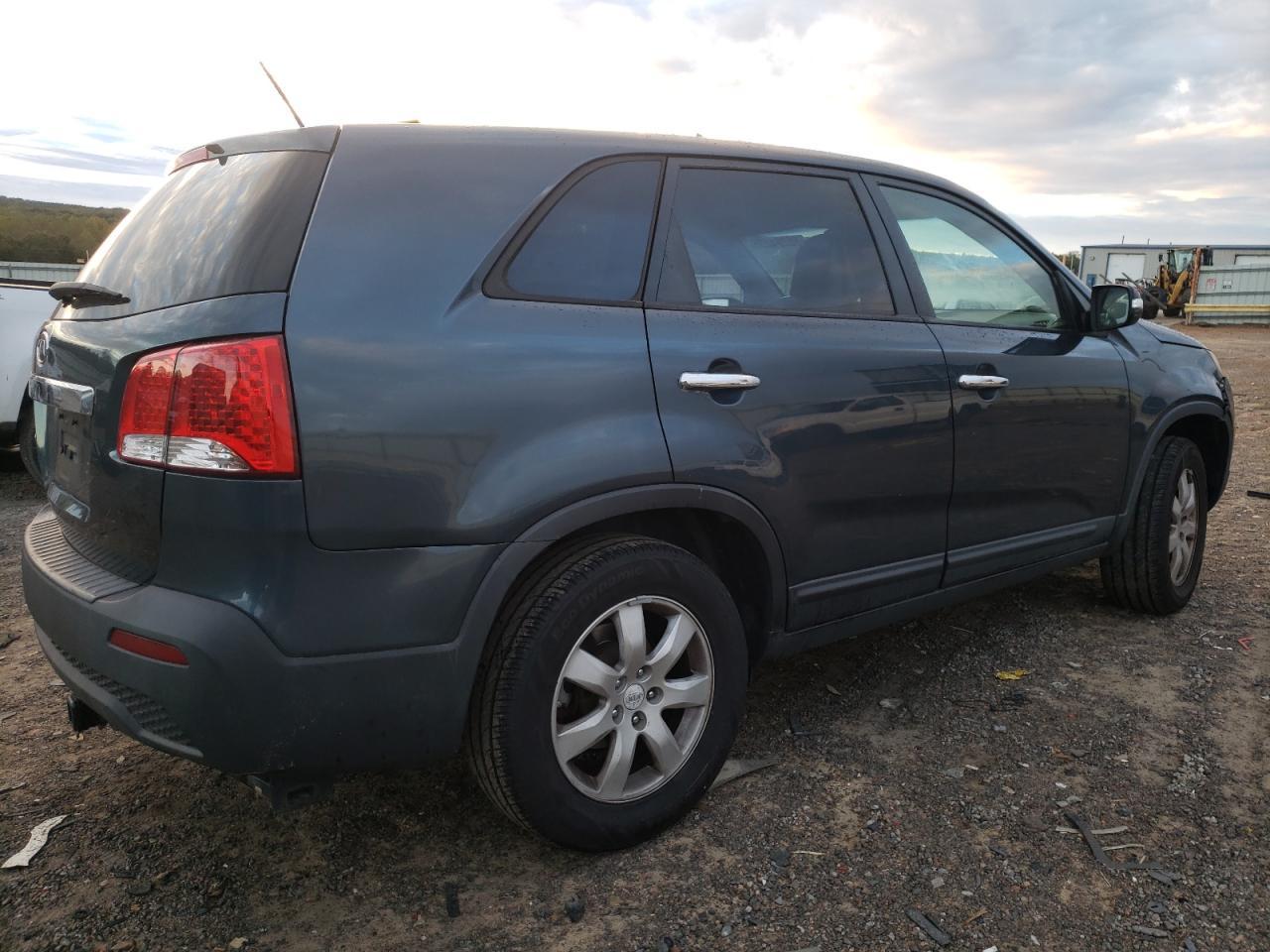 2011 KIA SORENTO