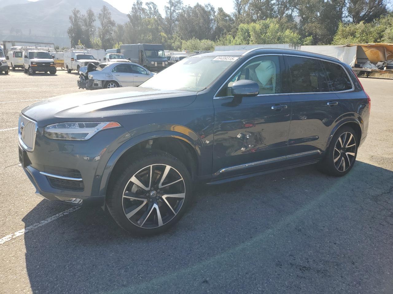 2019 VOLVO XC90