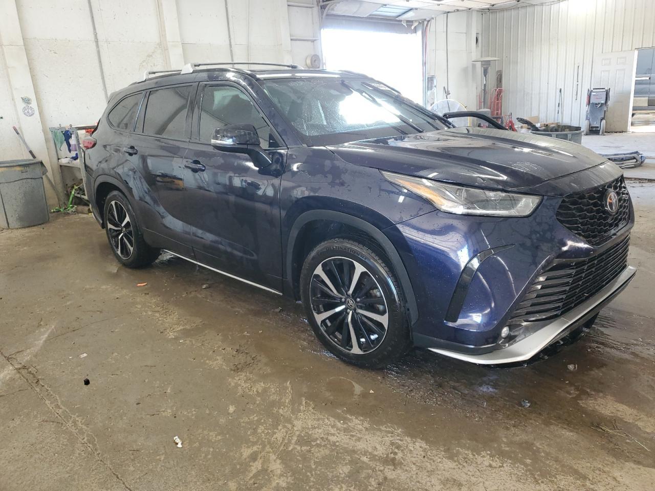 2021 TOYOTA HIGHLANDER