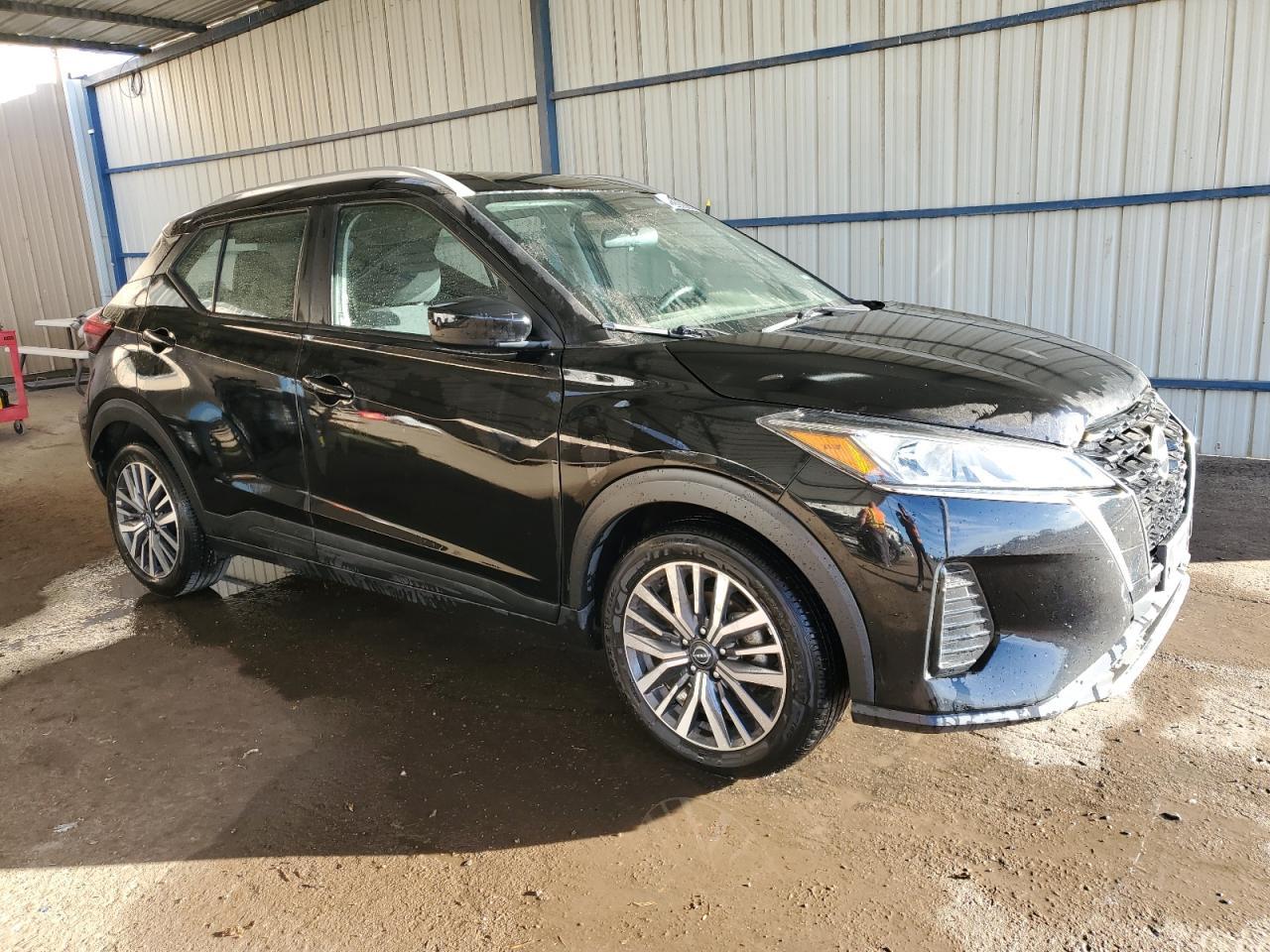 2022 NISSAN KICKS