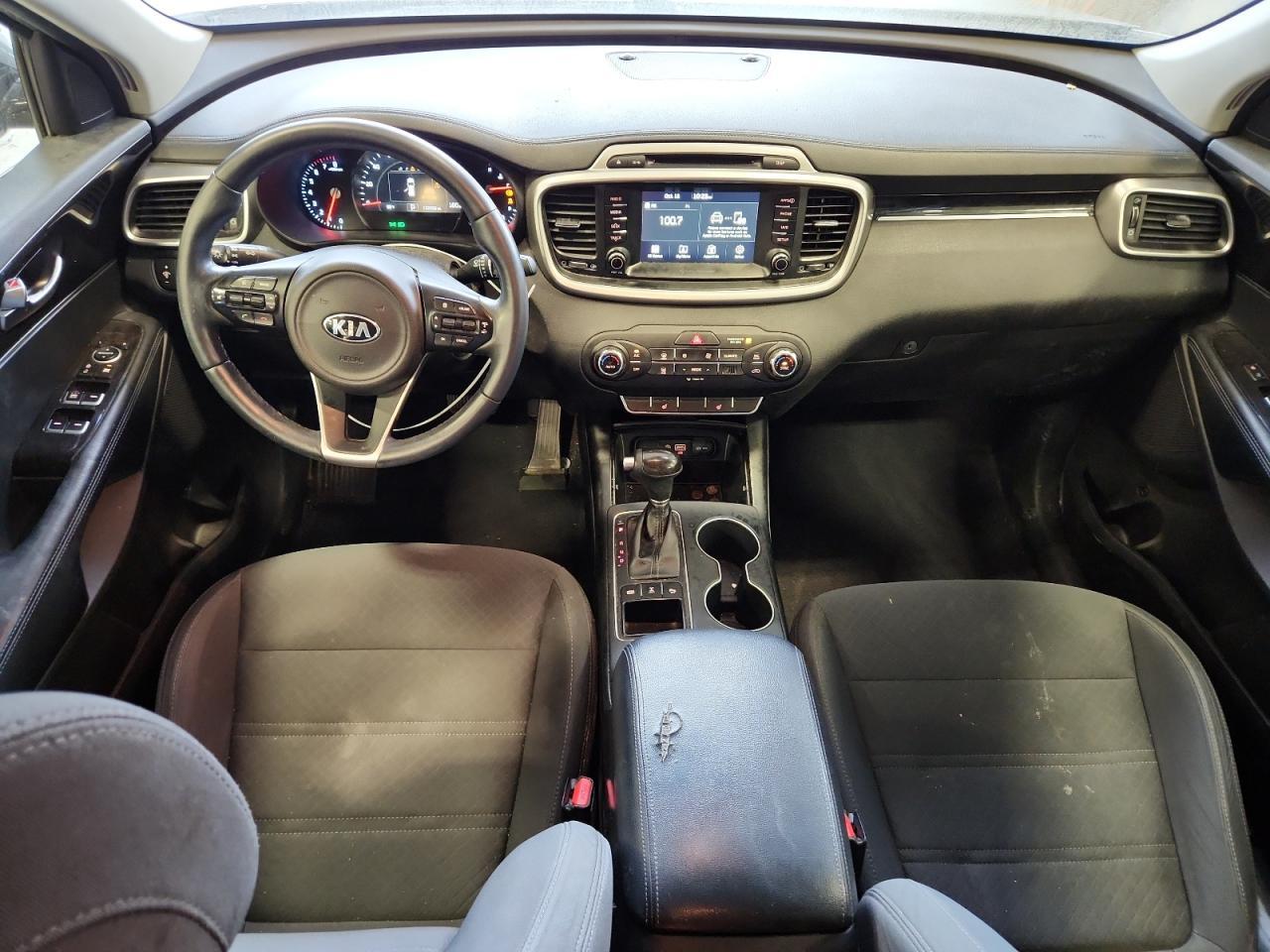 2017 KIA SORENTO