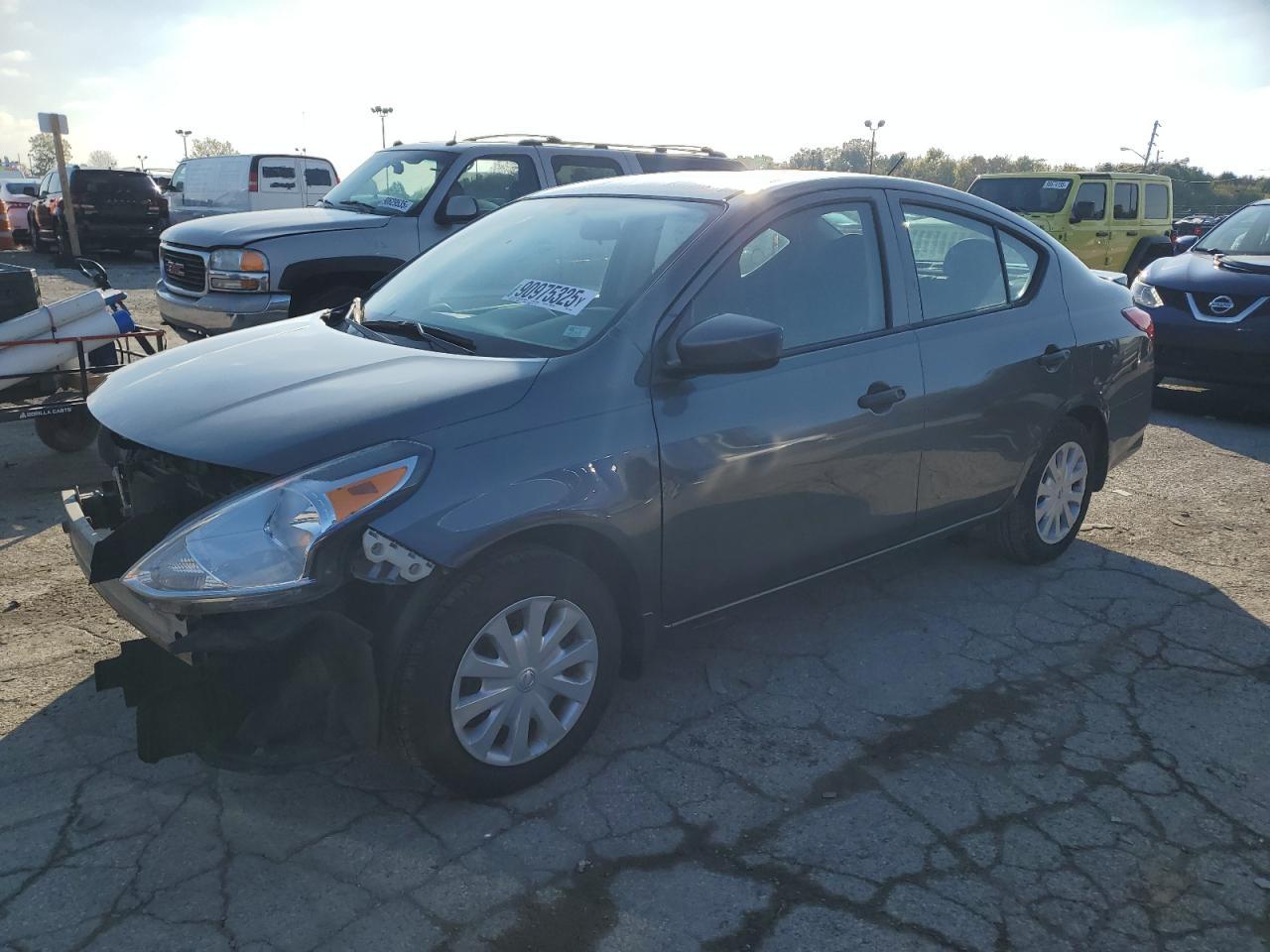 2017 NISSAN VERSA