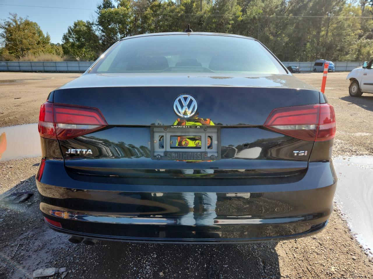 2016 VOLKSWAGEN JETTA