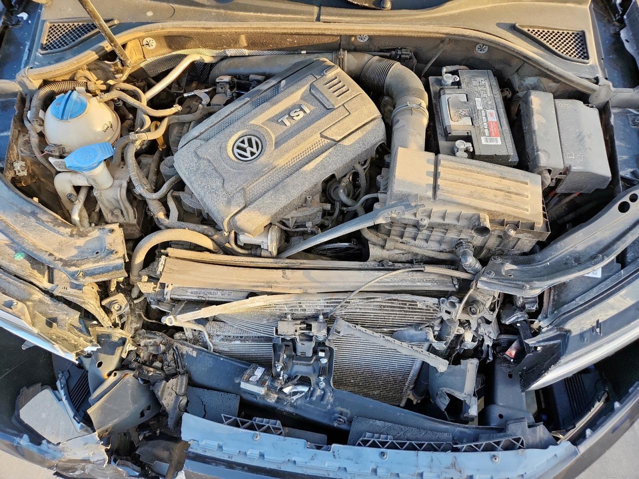 2017 VOLKSWAGEN Passat