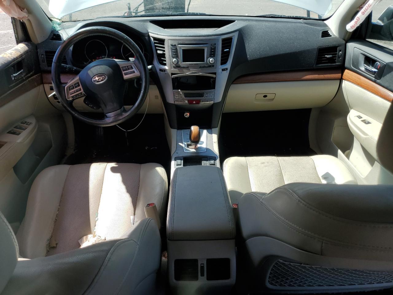 2013 SUBARU Outback