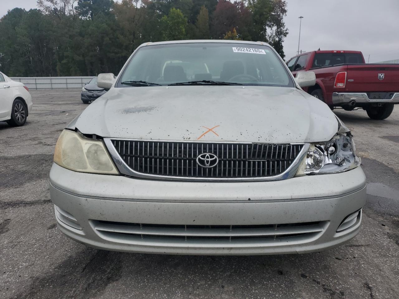 2001 TOYOTA Avalon