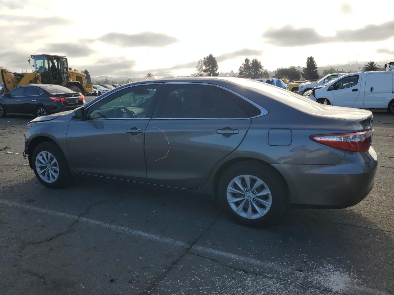 2017 TOYOTA CAMRY