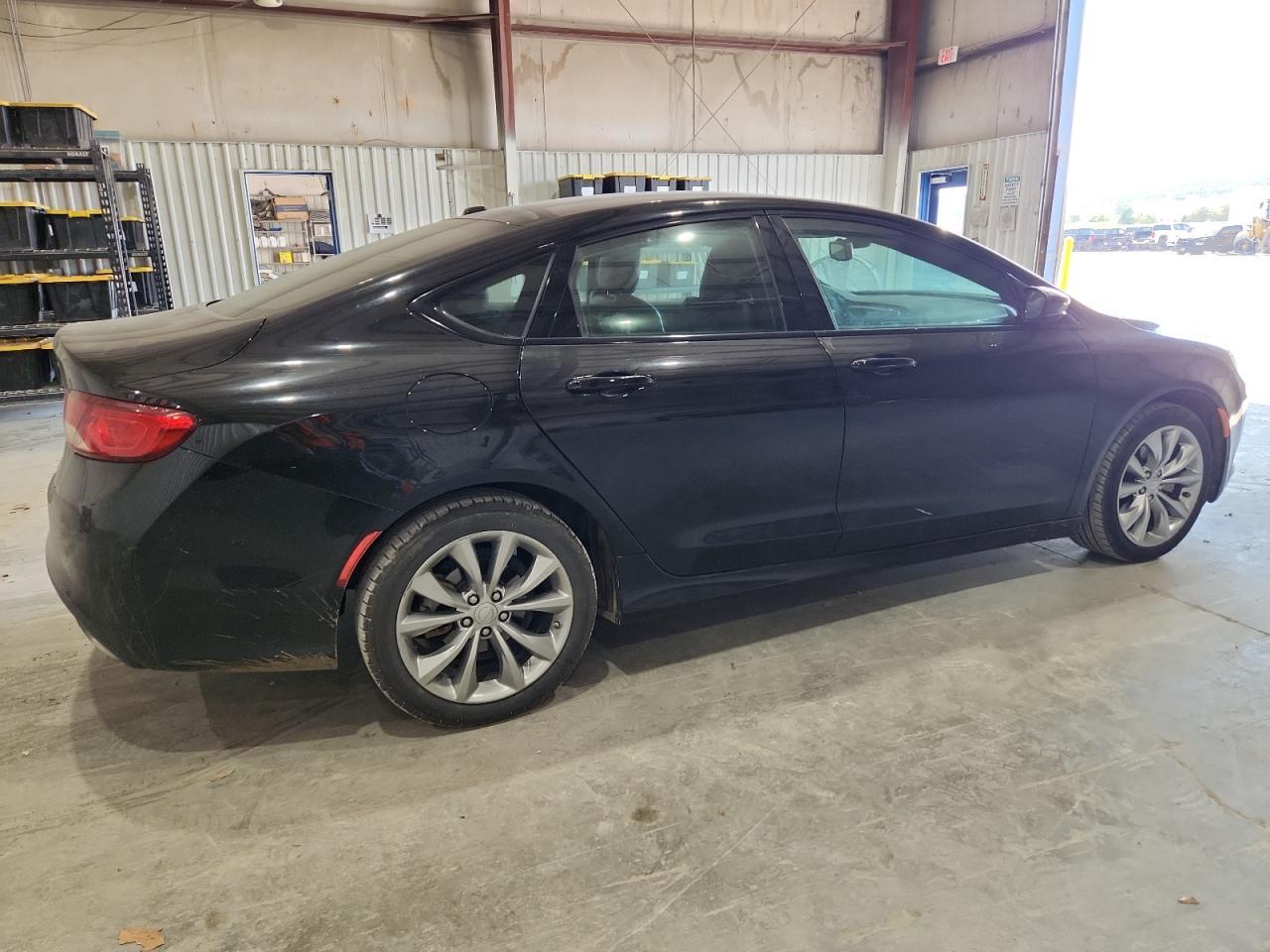 2015 CHRYSLER 200
