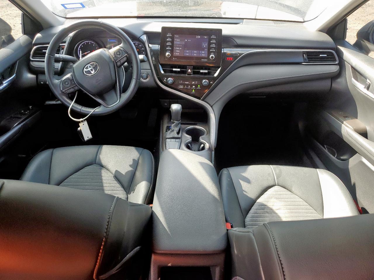 2024 TOYOTA CAMRY
