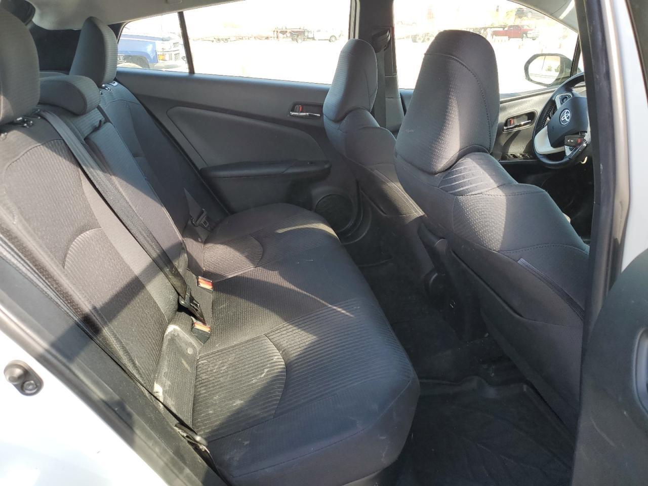 2017 TOYOTA PRIUS