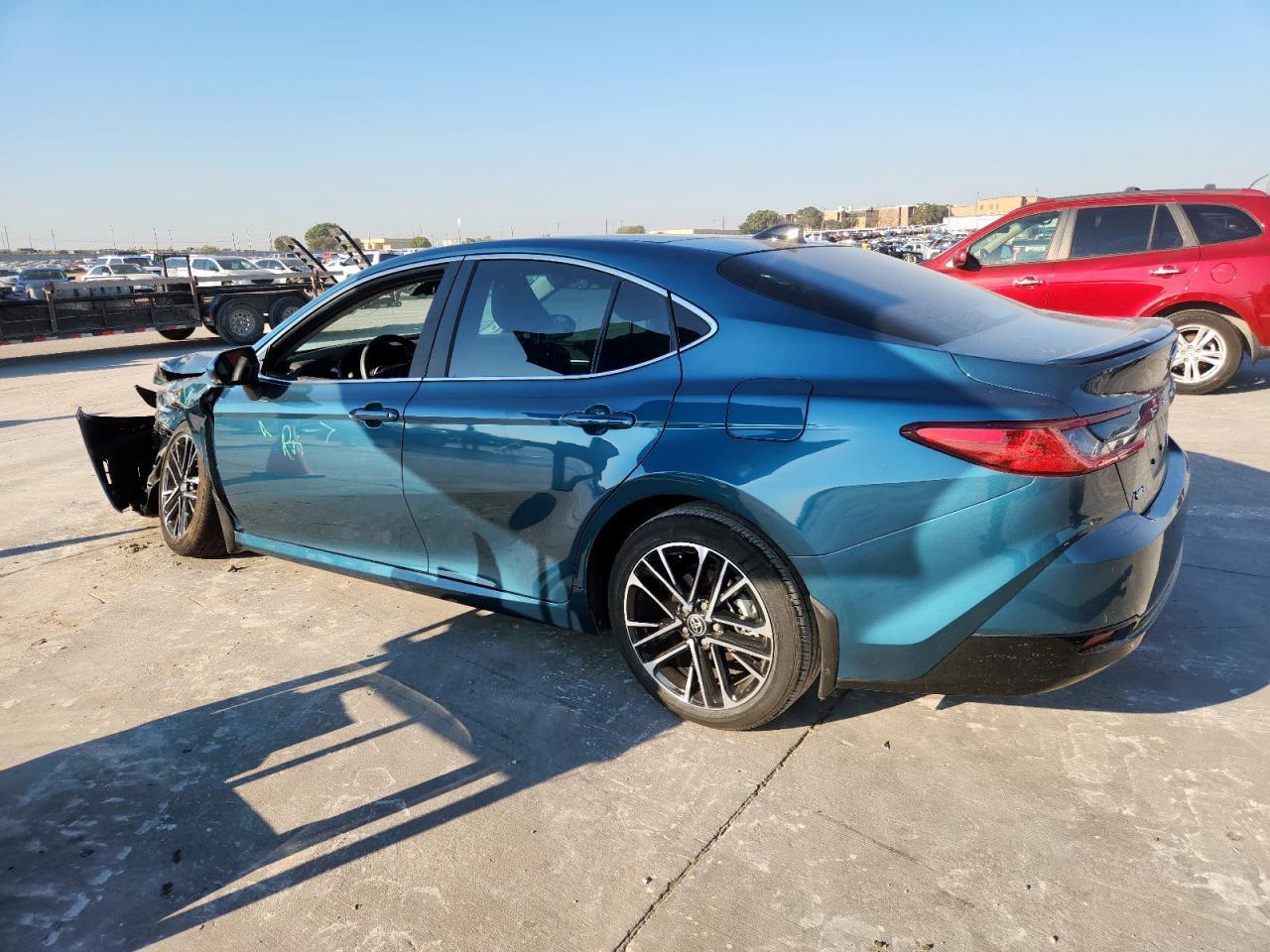 2025 TOYOTA CAMRY