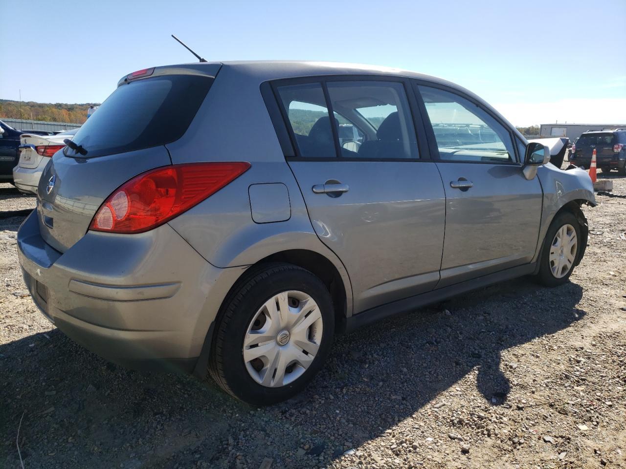 2012 NISSAN VERSA