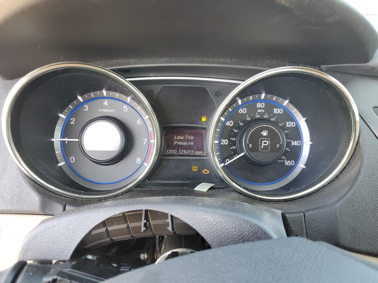 2012 HYUNDAI SONATA