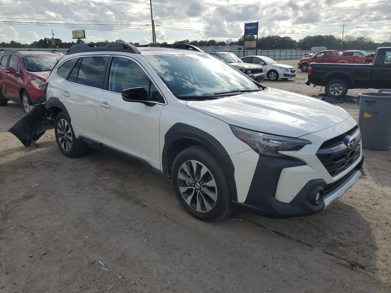 2023 SUBARU Outback