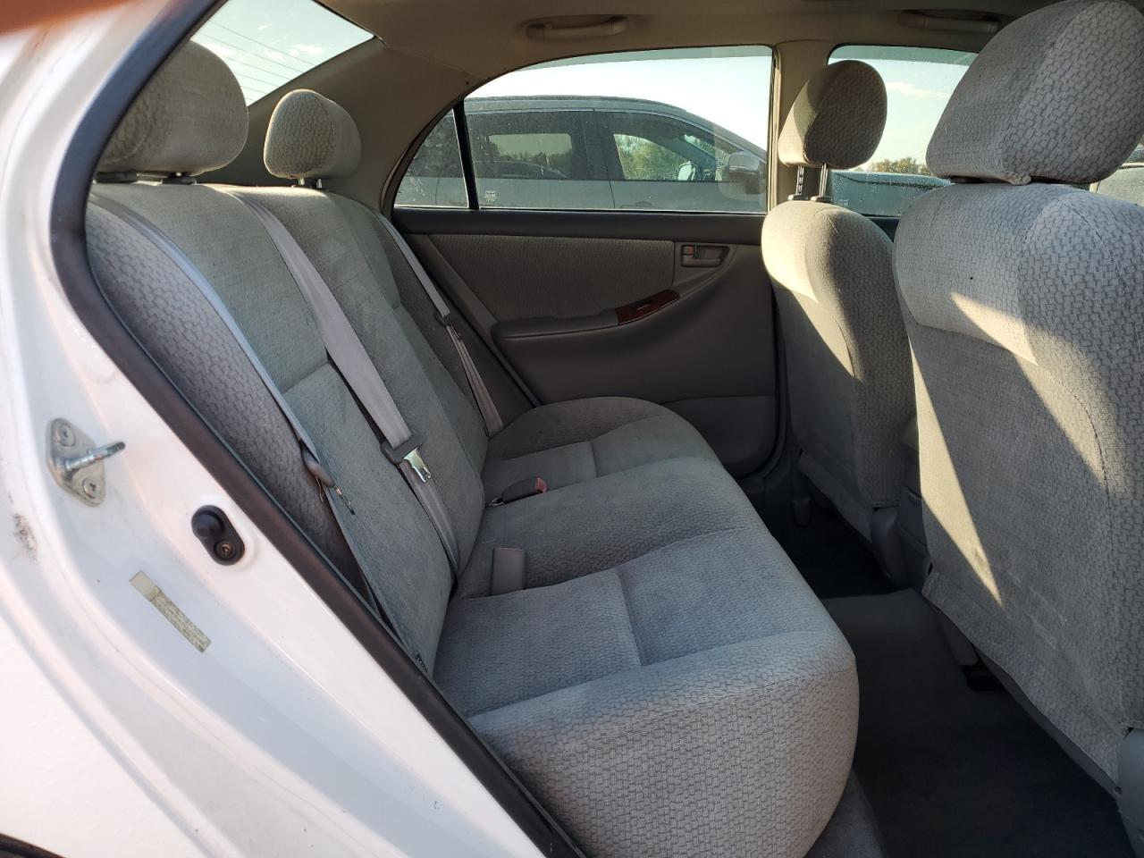 2004 TOYOTA COROLLA