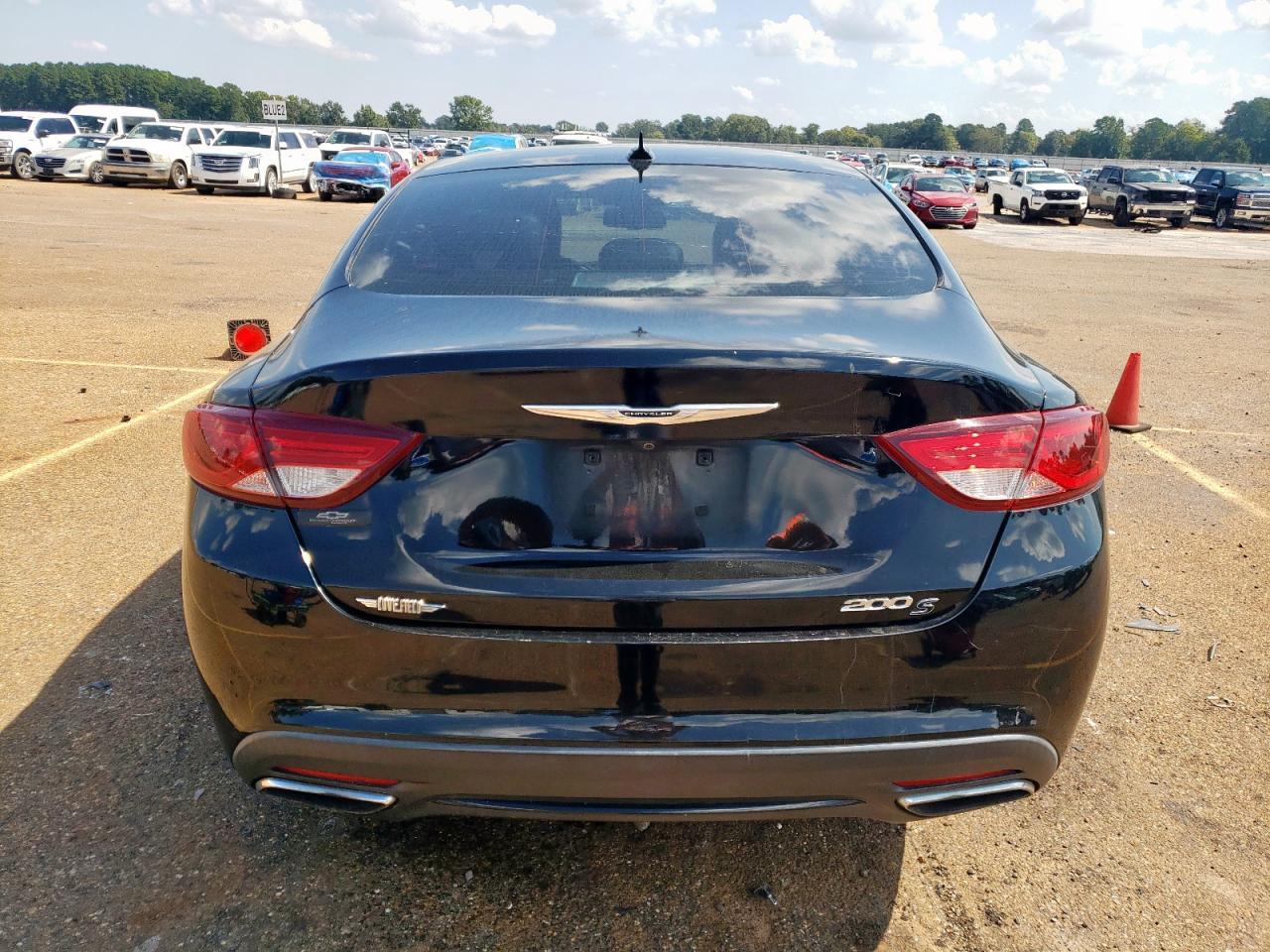 2016 CHRYSLER 200