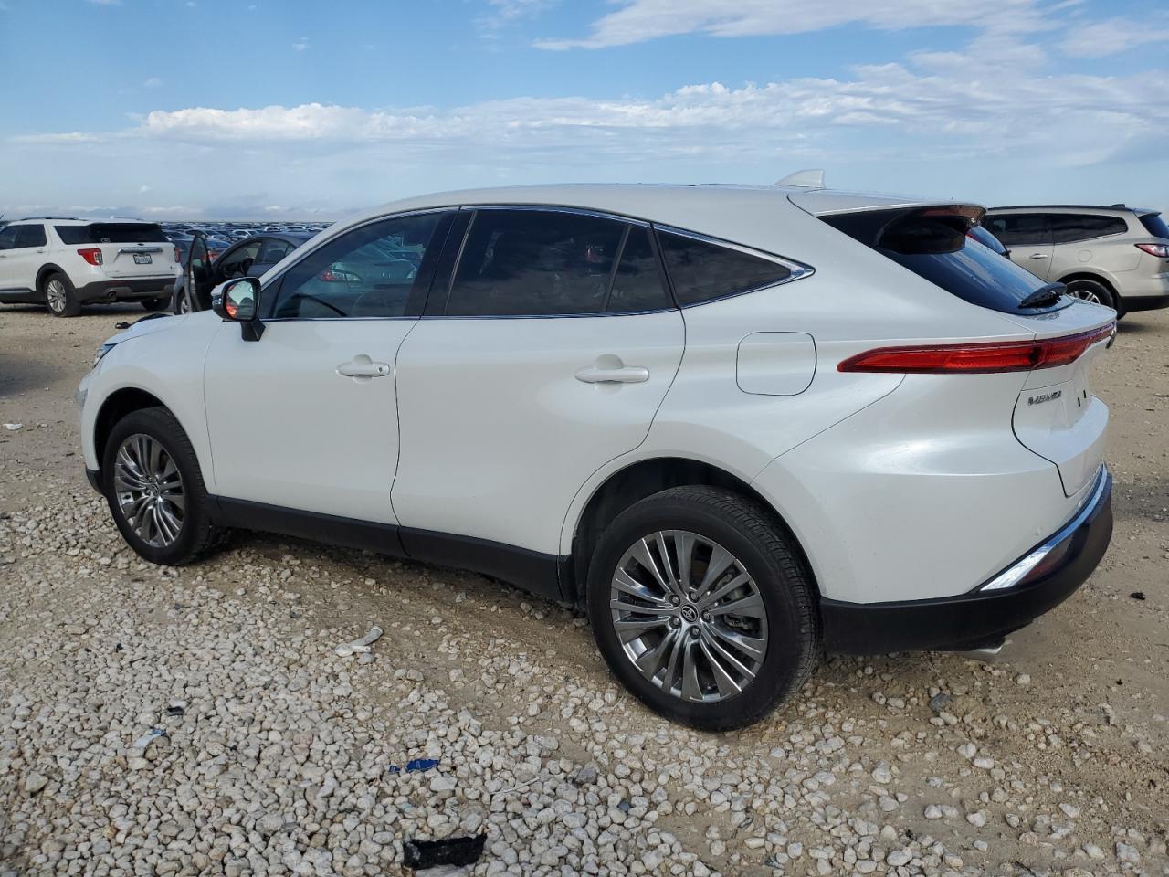 2024 TOYOTA VENZA