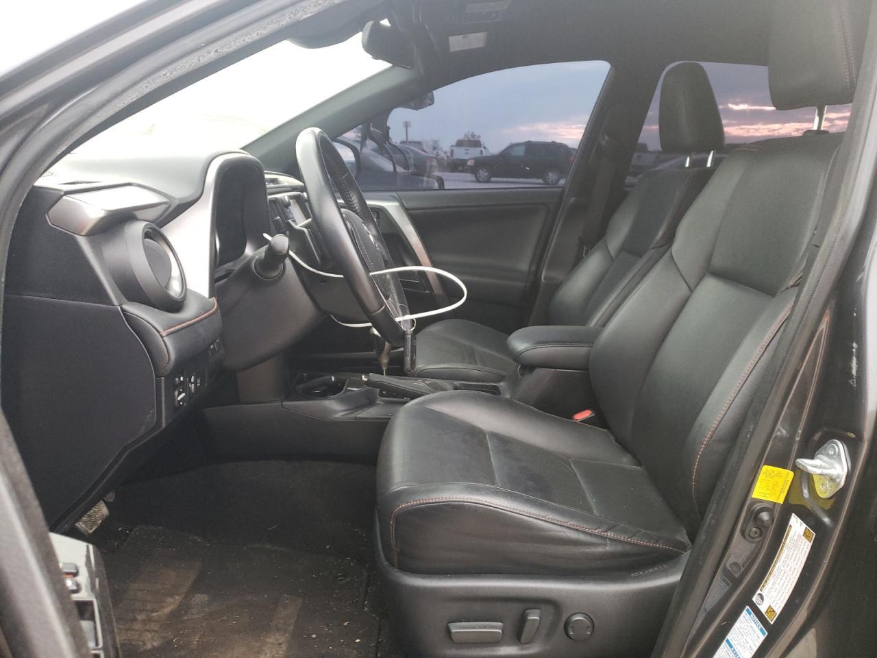 2016 TOYOTA RAV4