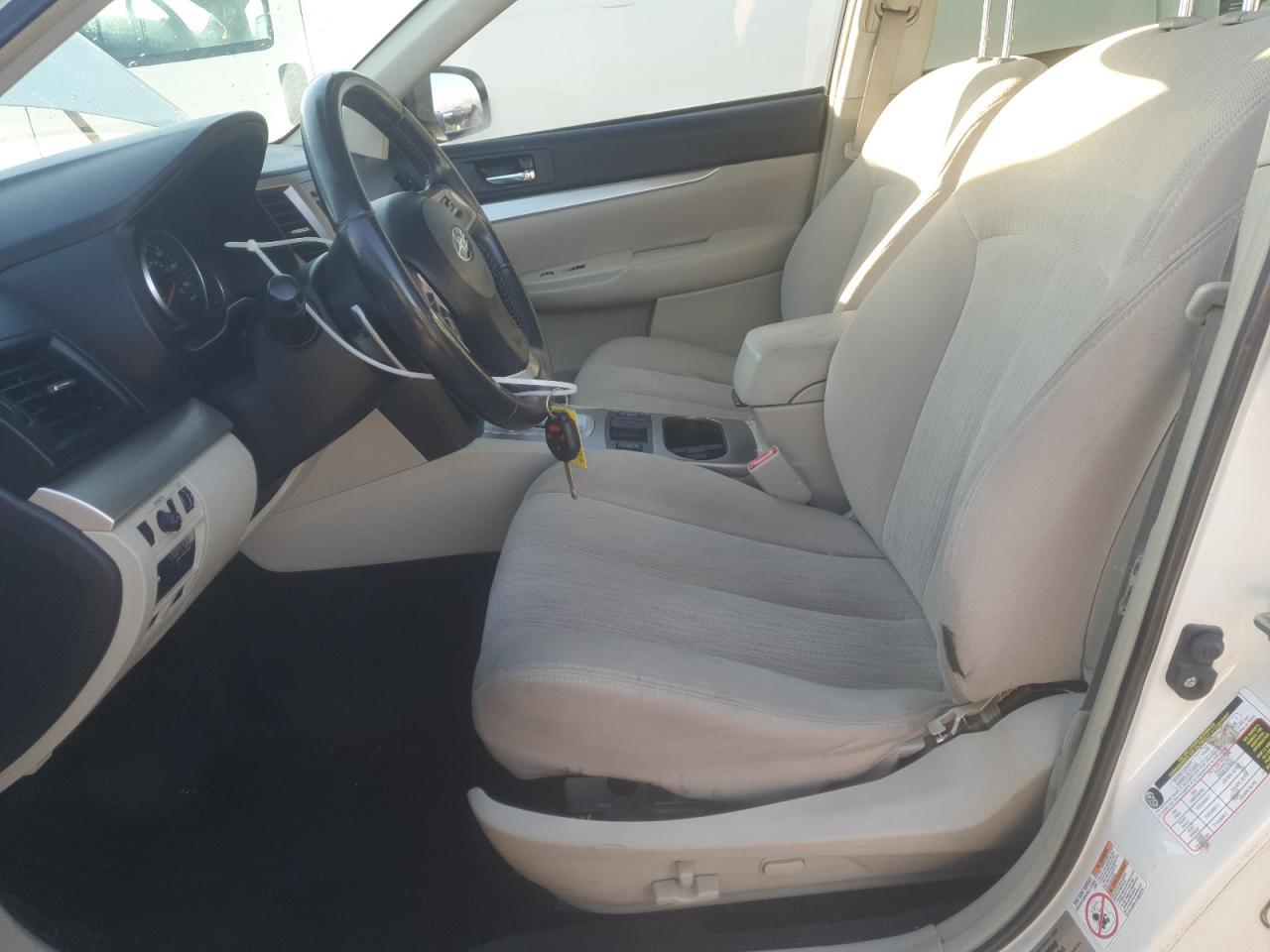 2013 SUBARU Outback
