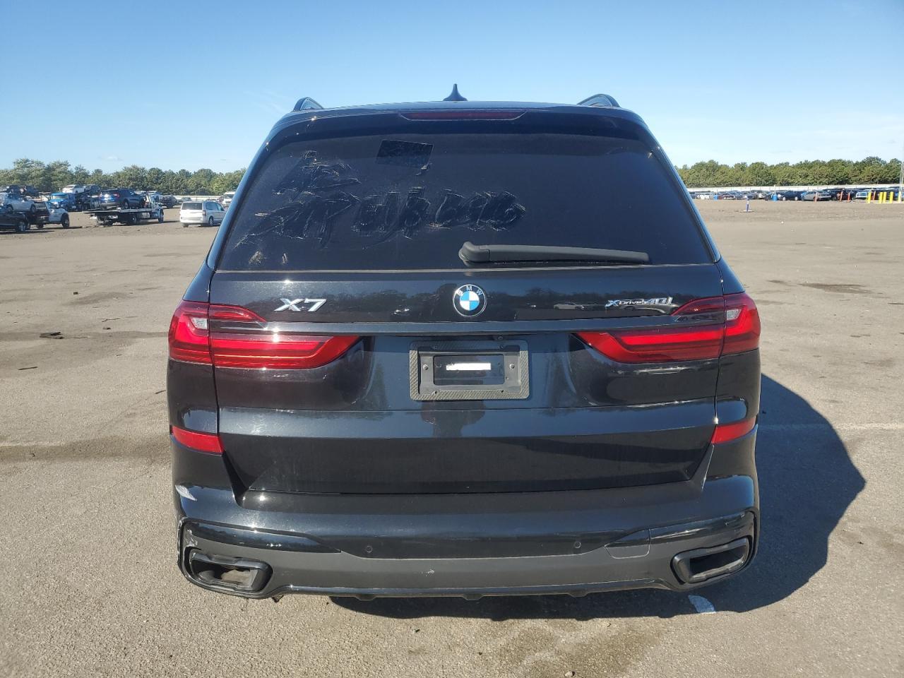 2022 BMW X7
