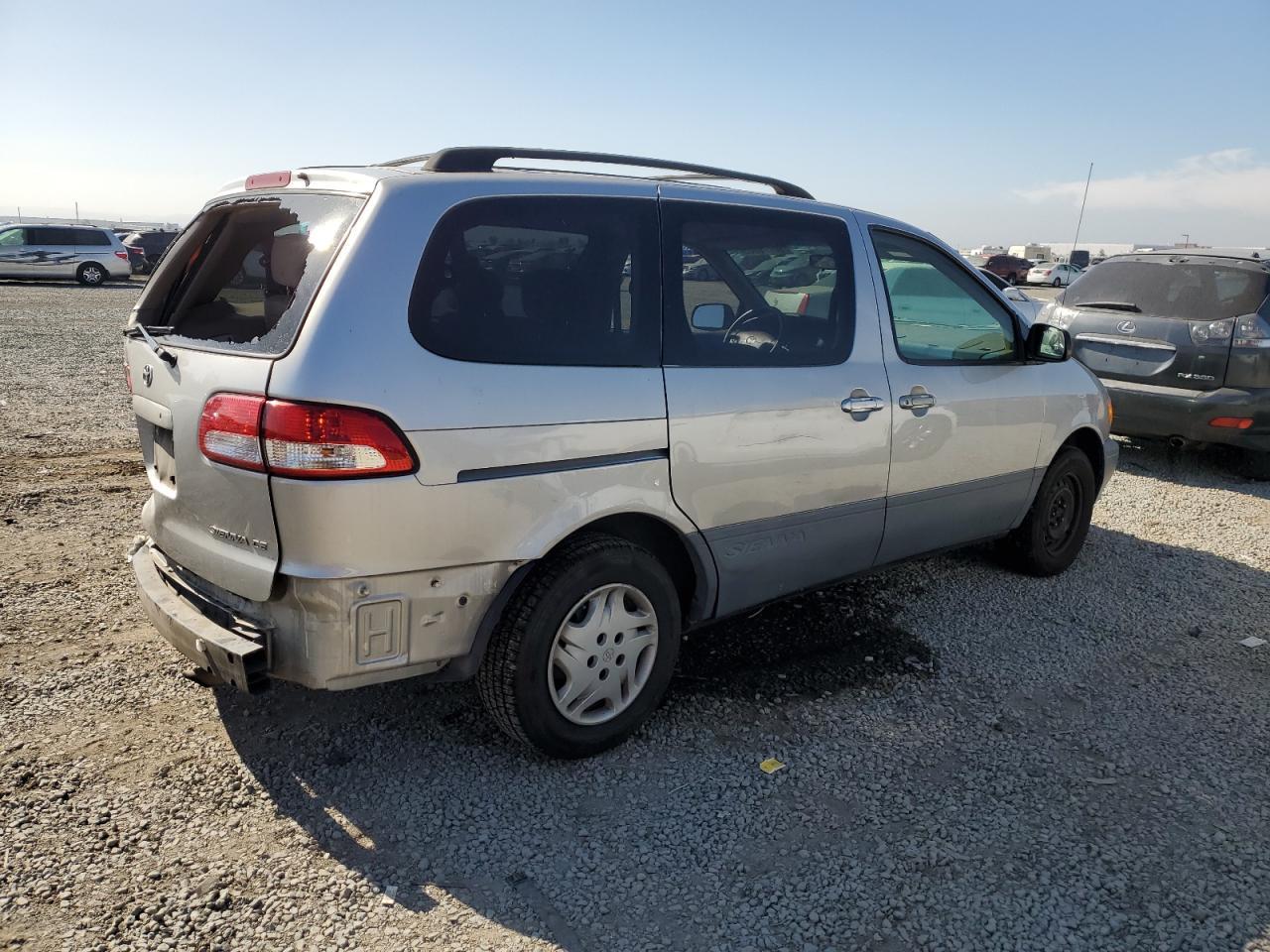 2002 TOYOTA SIENNA
