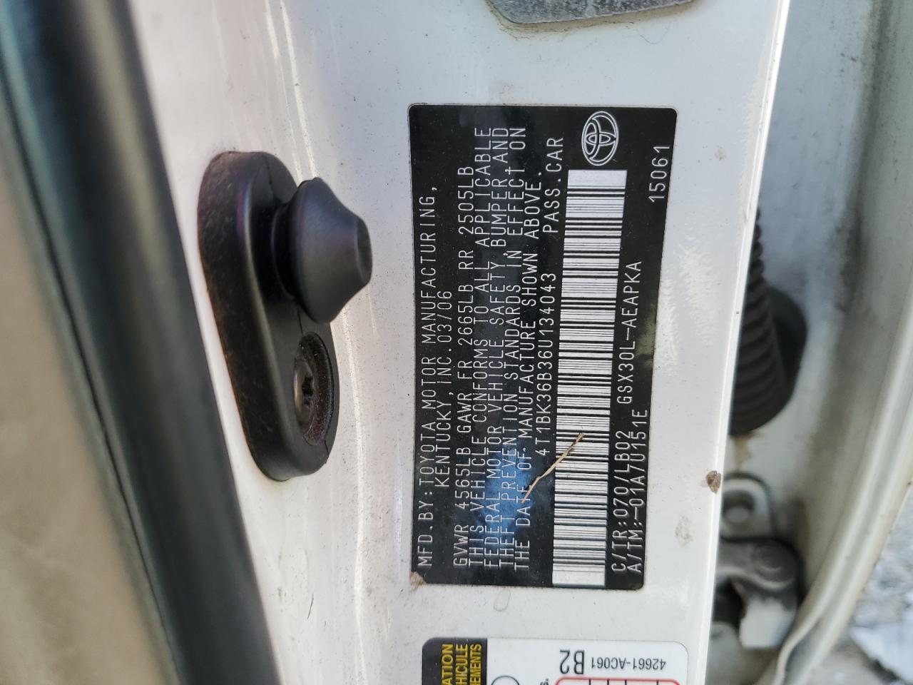 2006 TOYOTA Avalon
